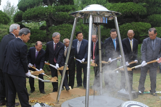 60년 역사를 한 데 모아