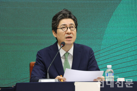 기호 2번 김재국 후보.