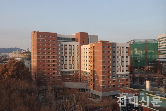 우리 대학 신규 BTL 생활관 ‘청아관’의 외부 모습. 건물은 1-2월에 완공될 예정이다.