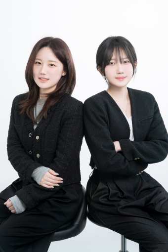 예술대 김가현(디자인·22)씨(왼)와 정연후(미술·22)씨. 본인 제공.